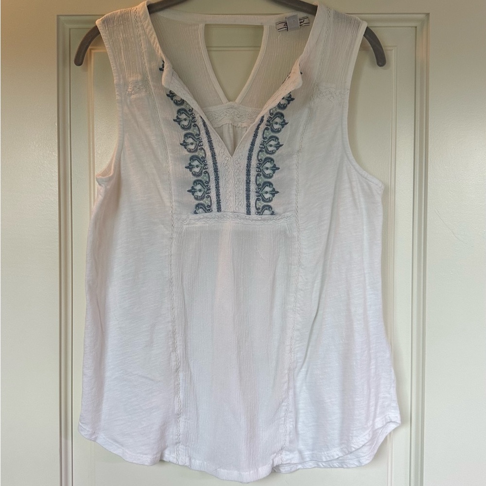 Size large Lucky Brand white tank top with blue embroidery
